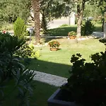 Licul Modern Retreat * Kukci