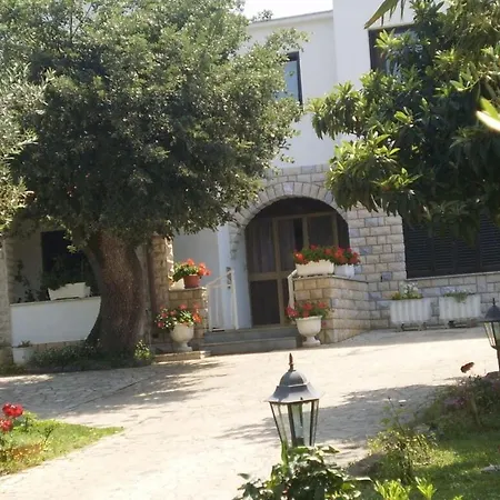Dom wakacyjny Licul Modern Retreat