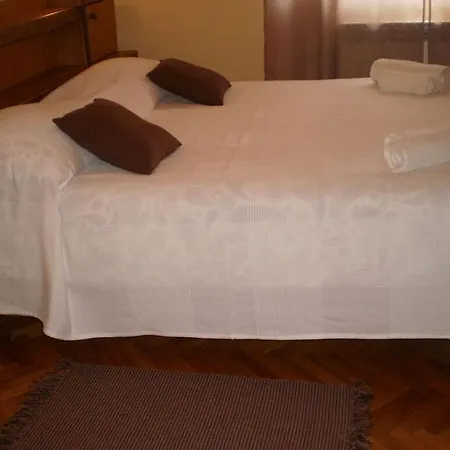 Licul Modern Retreat Kukci