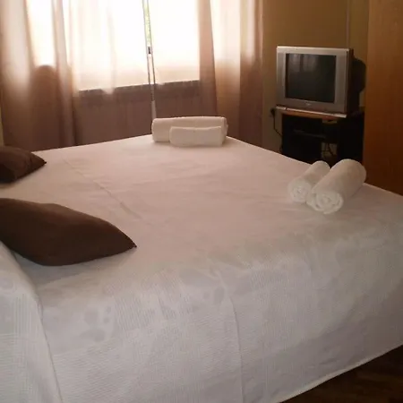 Licul Modern Retreat Kukci