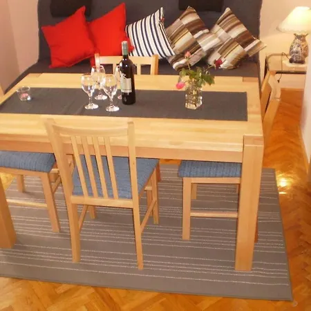 Holiday home Licul Modern Retreat *