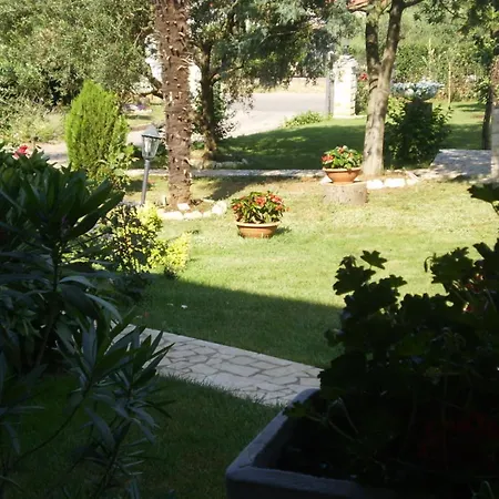 Licul Modern Retreat * Kukci